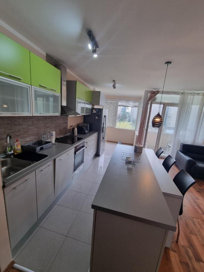 Hawaii- 2 Bdr, Arena, Sava Centar, Free Parking Apartment Beograd Ngoại thất bức ảnh