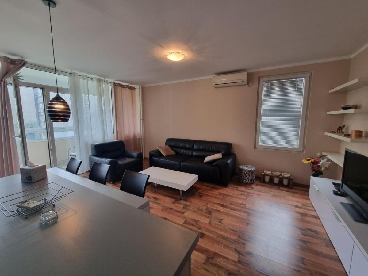 Hawaii- 2 Bdr, Arena, Sava Centar, Free Parking Apartment Beograd Ngoại thất bức ảnh